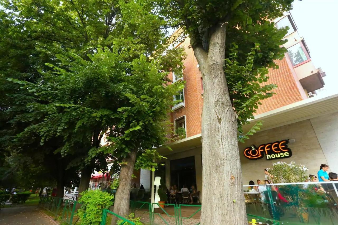Ceronav Citycenter Galati, Disscount On Google! Apartment Exterior photo